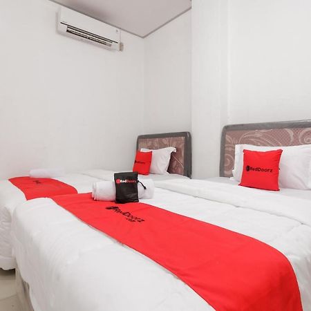 Reddoorz Syariah Near Rsu Suaka Insan Banjarmasin Hotel Banjarmasin  Ngoại thất bức ảnh